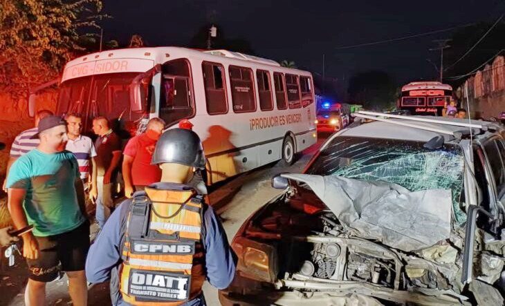 Notiprensa Digitalun Hombre Muri Tras Chocar Contra Un Autob S En