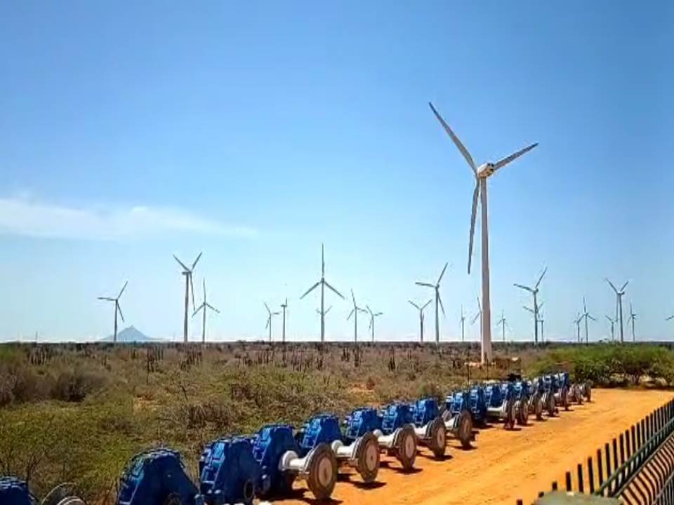 Notiprensa Digital38 aerogeneradores del Parque Eólico de Paraguaná ...